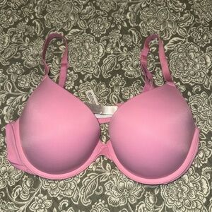 PINK Victoria's Secret padded push up, everyday bra!